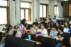 北京私立新亚学校教室